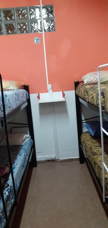 Hostel El Viajante Лос-Антигуос Экстерьер фото